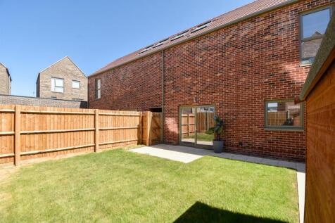 12 Grey Way - Garden-2.jpg