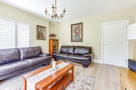 2 Meadowsweet Way, Newport, Saffron Walden, CB11 3