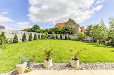 2 Meadowsweet Way, Newport, Saffron Walden, CB11 3