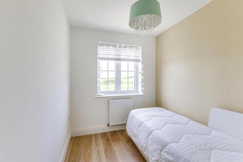 2 Meadowsweet Way, Newport, Saffron Walden, CB11 3