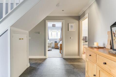 4 The Spinney-20.jpg
