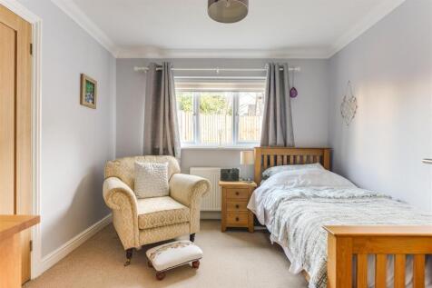 4 The Spinney-25.jpg