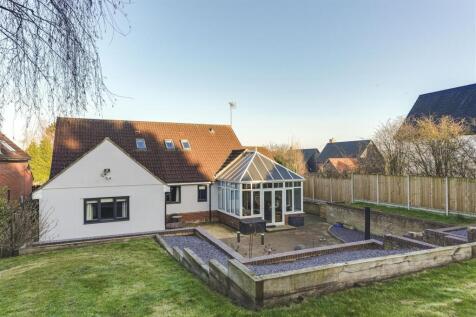 4 The Spinney-34.jpg