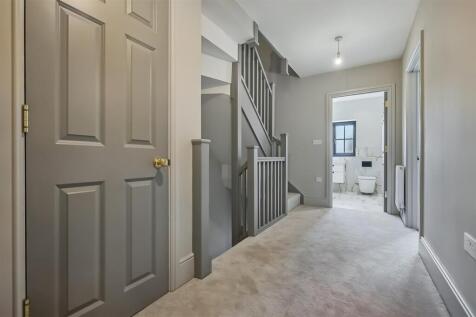 The Grange - Plot 3 (Photo Refresh) (14 of 32).jpg