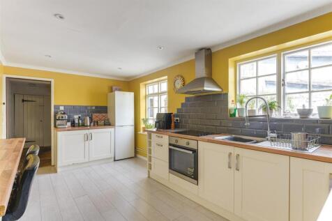 Barton House-3.jpg