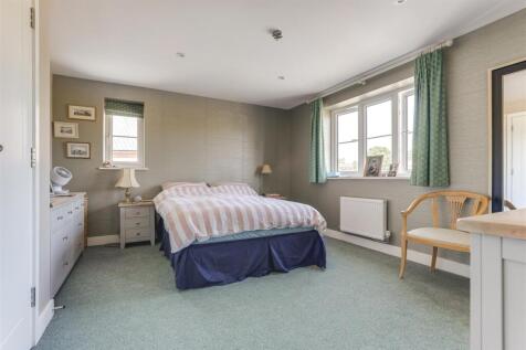 Joyce Frankland Close-1.jpg