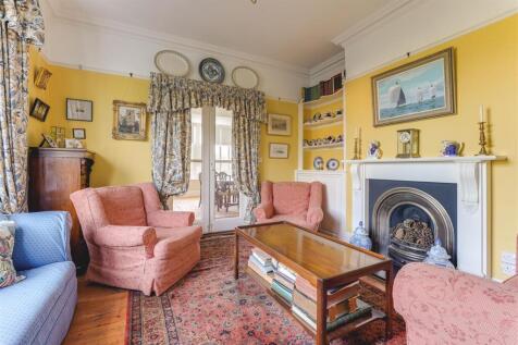 Hamilton House_2-23.jpg