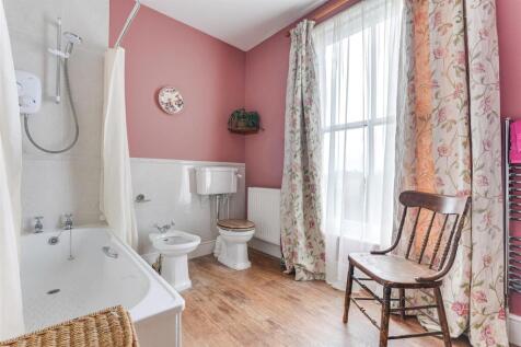 Hamilton House-21.jpg