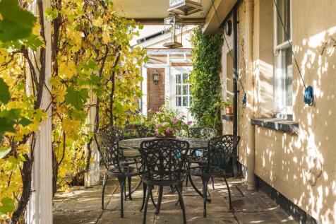 Hamilton House_2-13.jpg