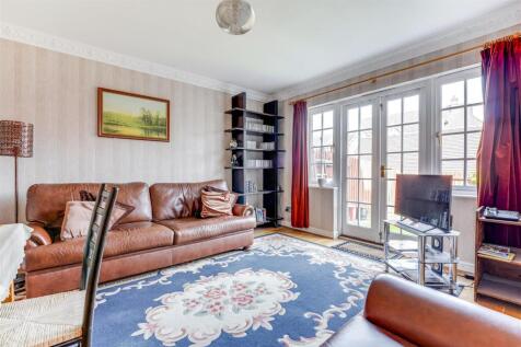 10 Cornmill Court-3.jpg