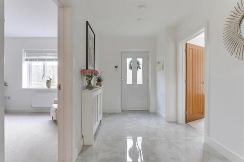 Redbank Close-23.jpg