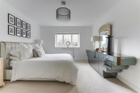 Redbank Close-10.jpg