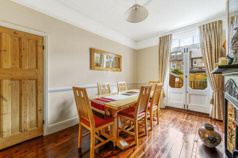 6 Wellington Road...