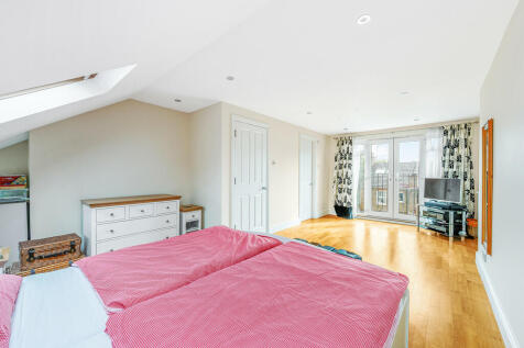 6 Wellington Road...