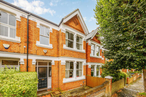6 Wellington Road...