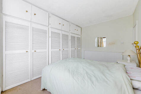42 Clitherow Aven...