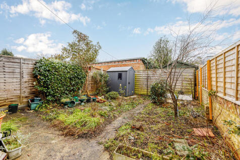 Church Gardens- (...