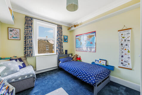 Leighton Road (17...