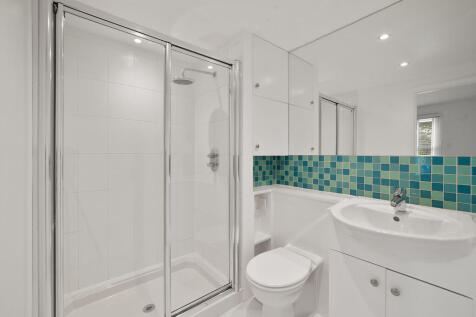 En Suite Bathroom