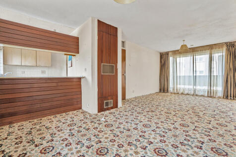 Bloomsbury Close ...