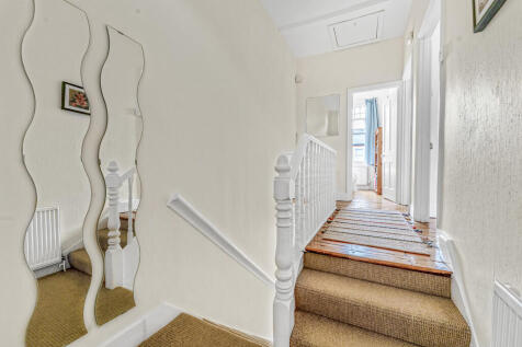 19 Murray Road -1...