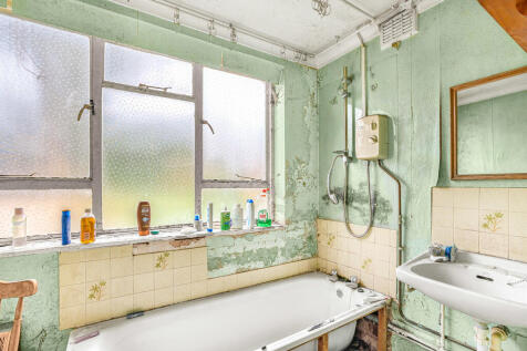 145 Ealing Road-1...