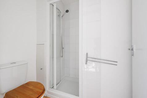 en suite bed 2