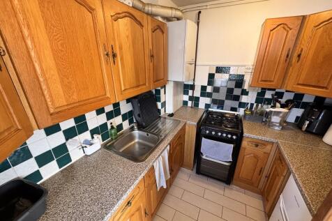 25 Mount Court - ...