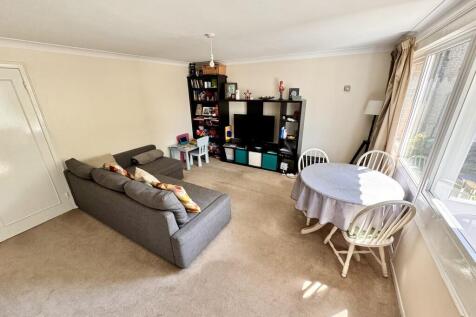 22 Glebe Court - ...