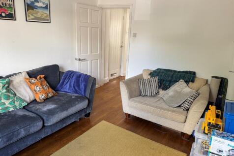 61 Drummond Road ...