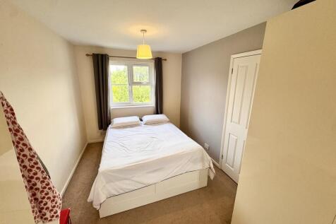 3 Jasons Drive - ...