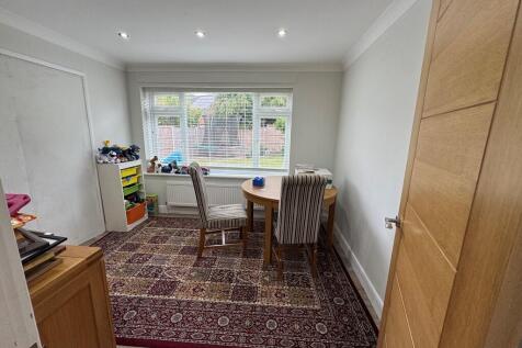 10 Eustace Road -...