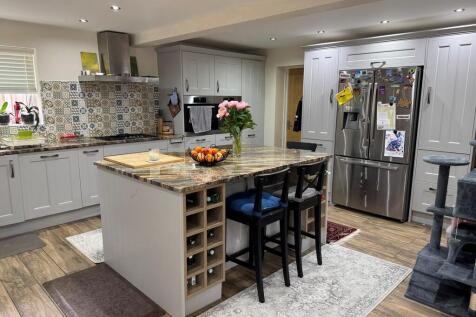 10 Eustace Road -...
