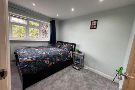 10 Eustace road -...