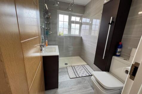 10 Eustace Road -...