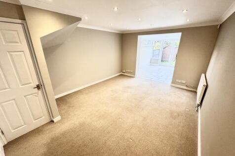 6 ST Thomas Mews ...