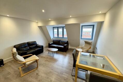 17 ST James House...