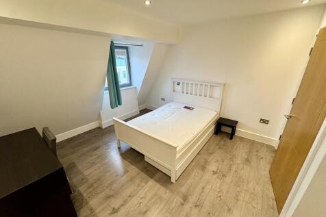 17 ST James House...