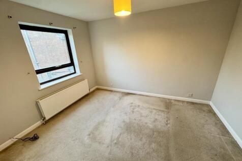 27 Mulberry Court...