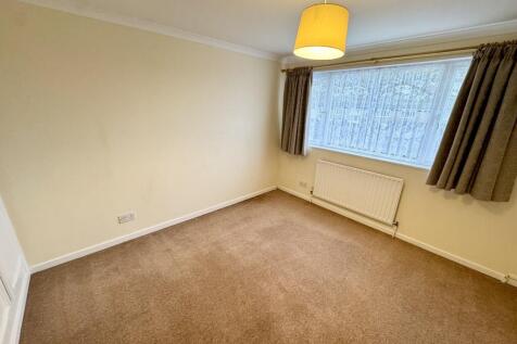 13 Strudwicks Fie...