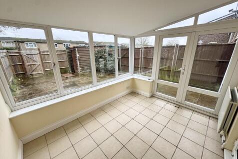 13 Strudwicks Fie...