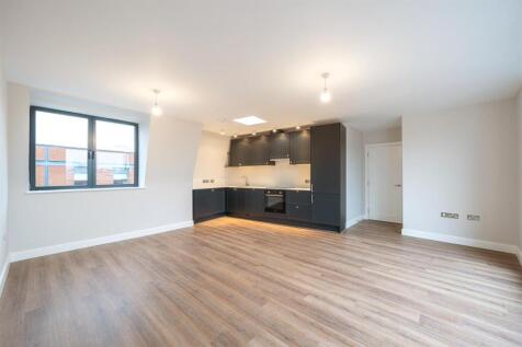 Open plan living &amp; kitchen.jpg