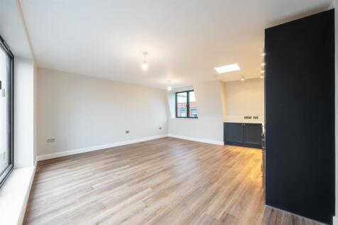 Living area.jpg