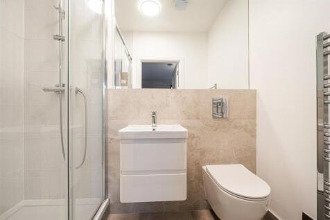 Shower room (b).jpg