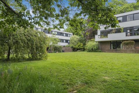 Communal Lawns