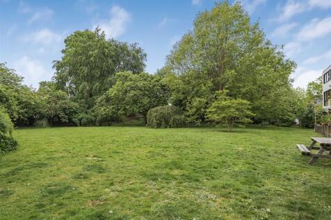 Communal Lawns