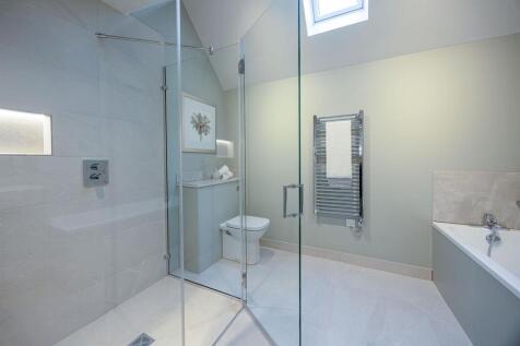 Bathroom.jpg