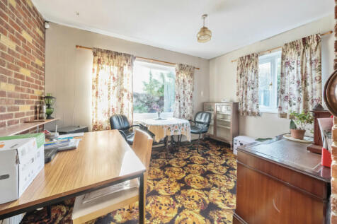 Breakfast Room