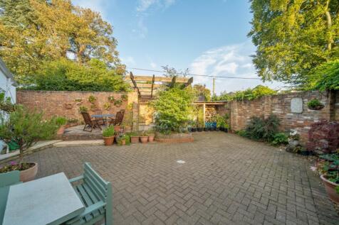 Courtyard Garden