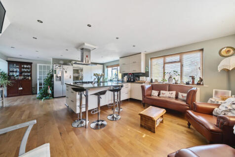 Kitchen/Family Room